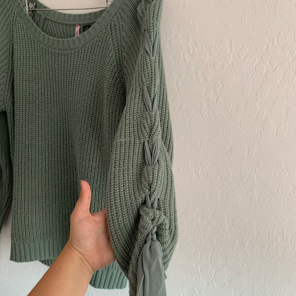 LOVE by Design Green Ribbon Sweater - Picture 2 of 6